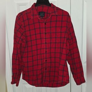 Mens American Eagle Outfitters Red and Black Plaid Shirt Long Sleeve, Size Med